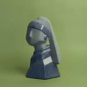 Декоративная фигура Vermeer Lady