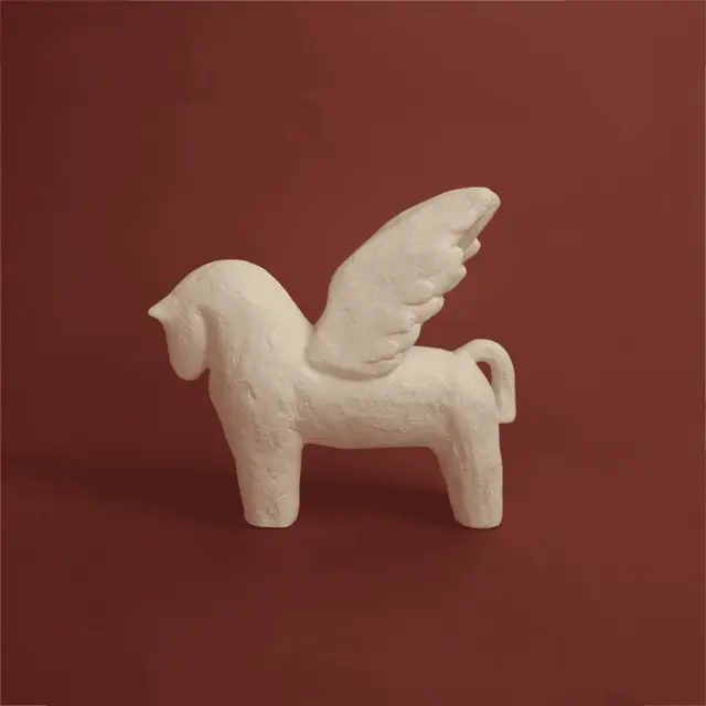 Декоративная фигура Pegas